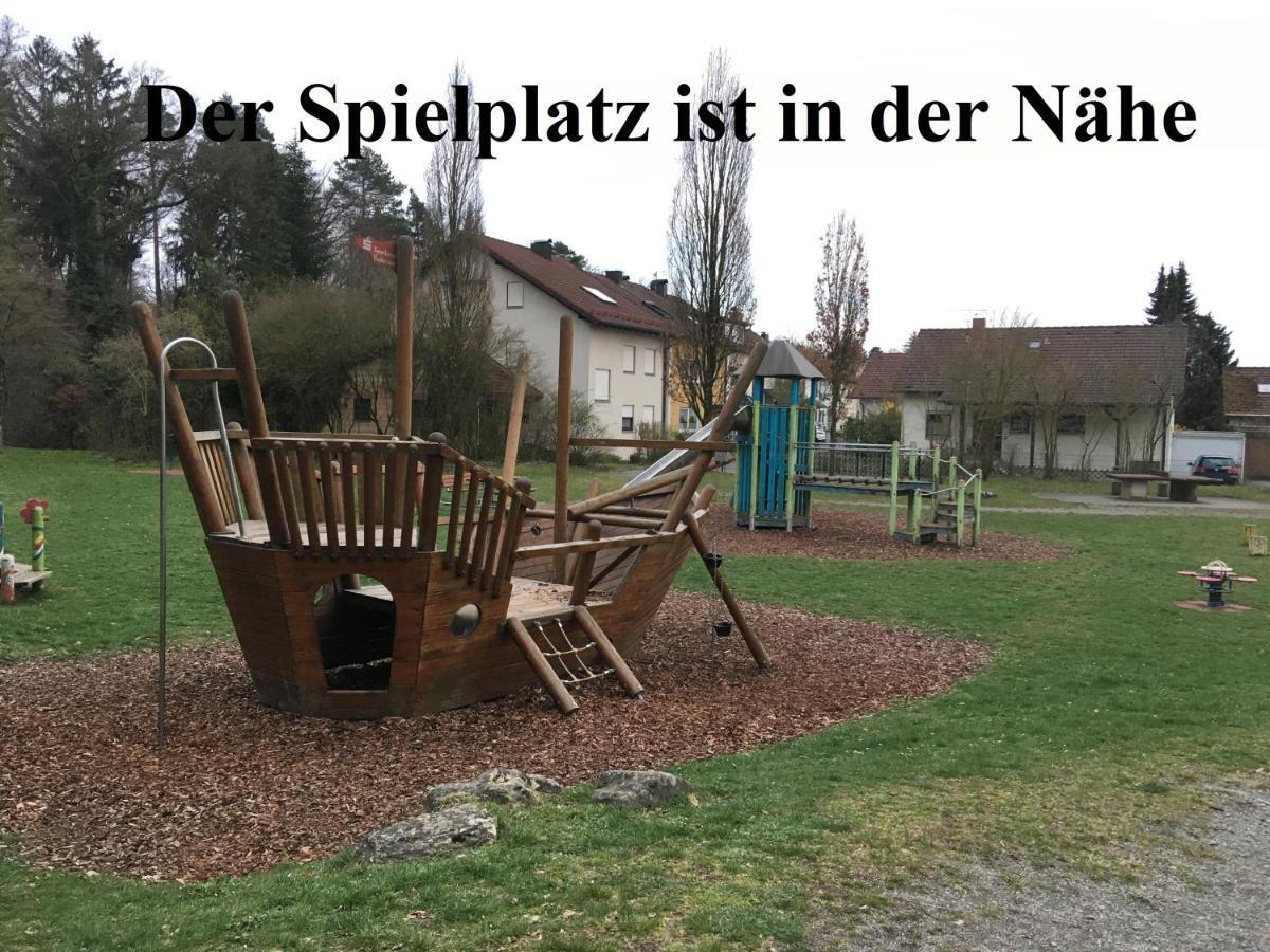 4-Zimmer Kinderfreundliche Ferienwohnung Friedrichshafen Eksteriør billede